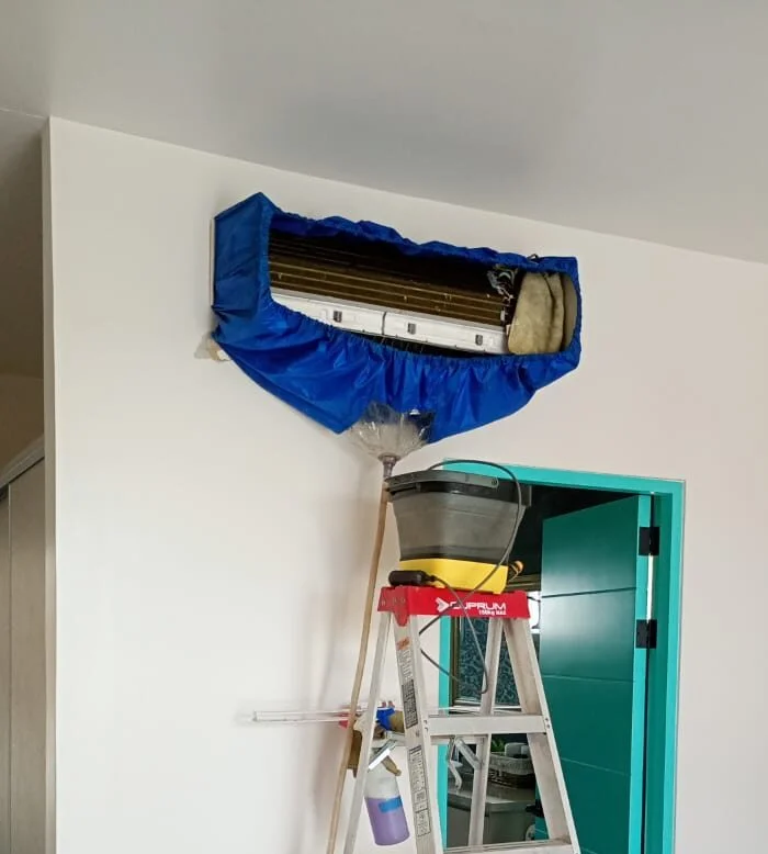 service-image